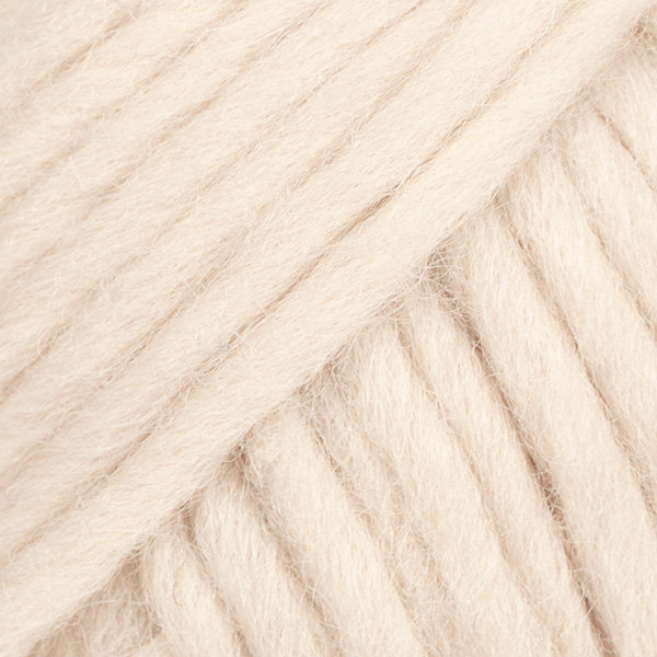 JANKA – gruba czapka zimowa z wełny owczej Nitkowe Love 102 Marshmallow