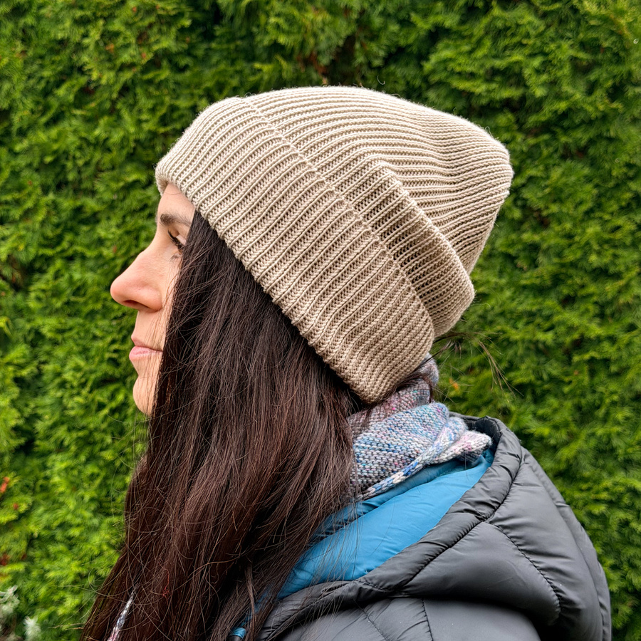 VARELLA – czapka beanie z wełny merino 100% baby merino 64 jasny dąb zimowa unisex