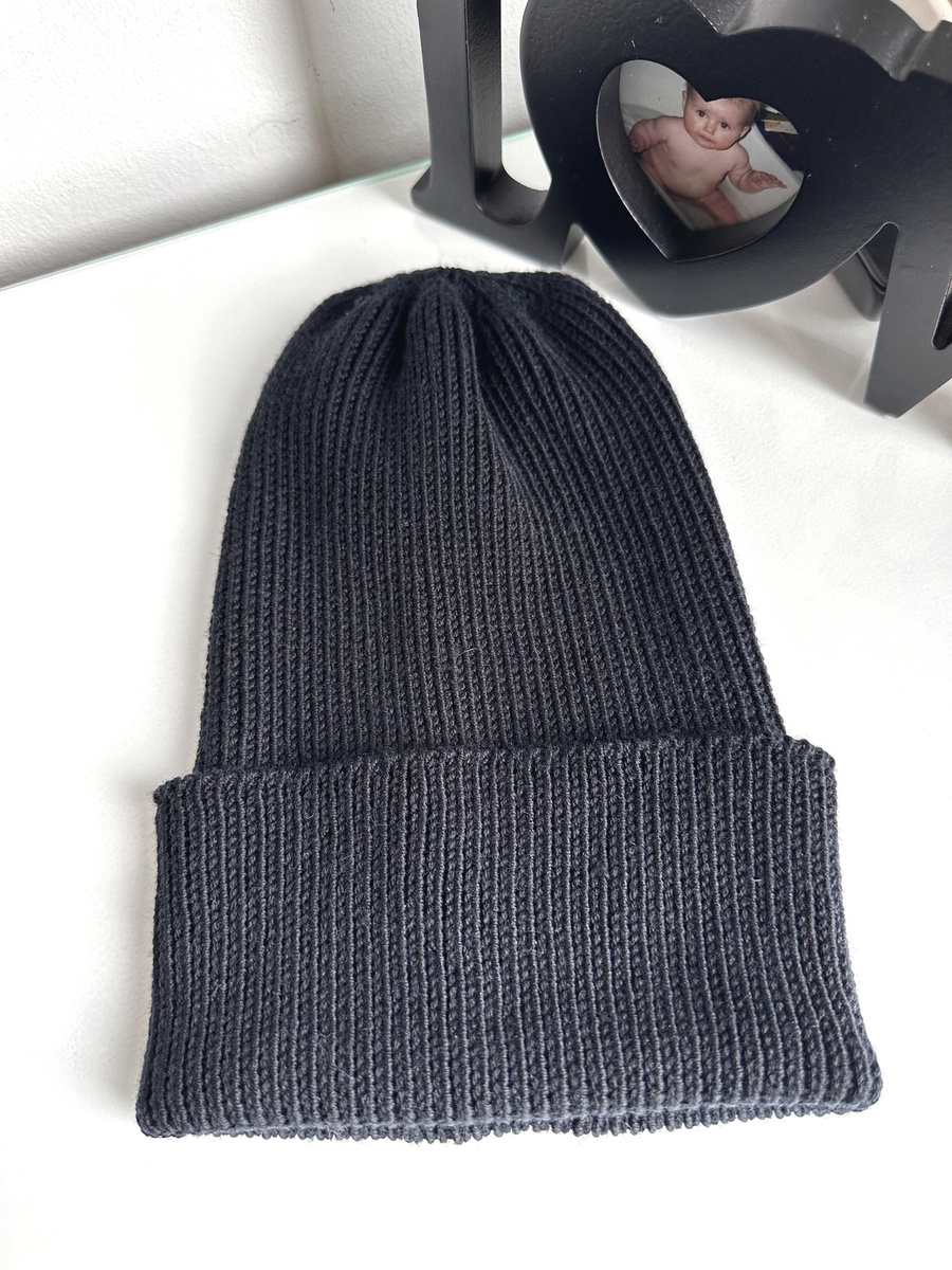 Beanie czapka z wełny merino VARELLA 100% Baby Merino 21 Czarny