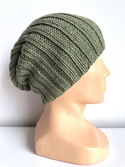 HELLI – czapka zimowa damska z wełny merino 100% Baby Merino 38 Oliwka