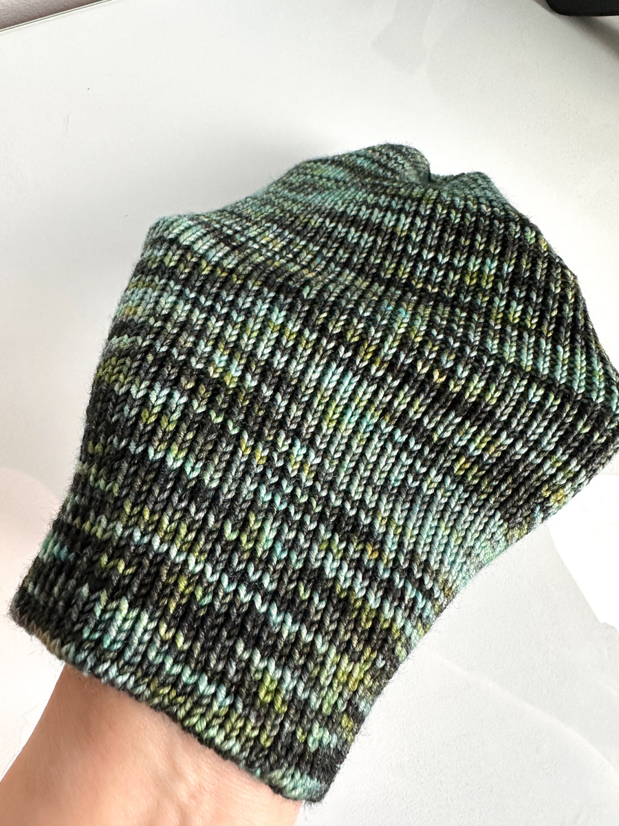 VARELLA 2.0 Merino Wool Beanie Forest Night Lightweight Transitional