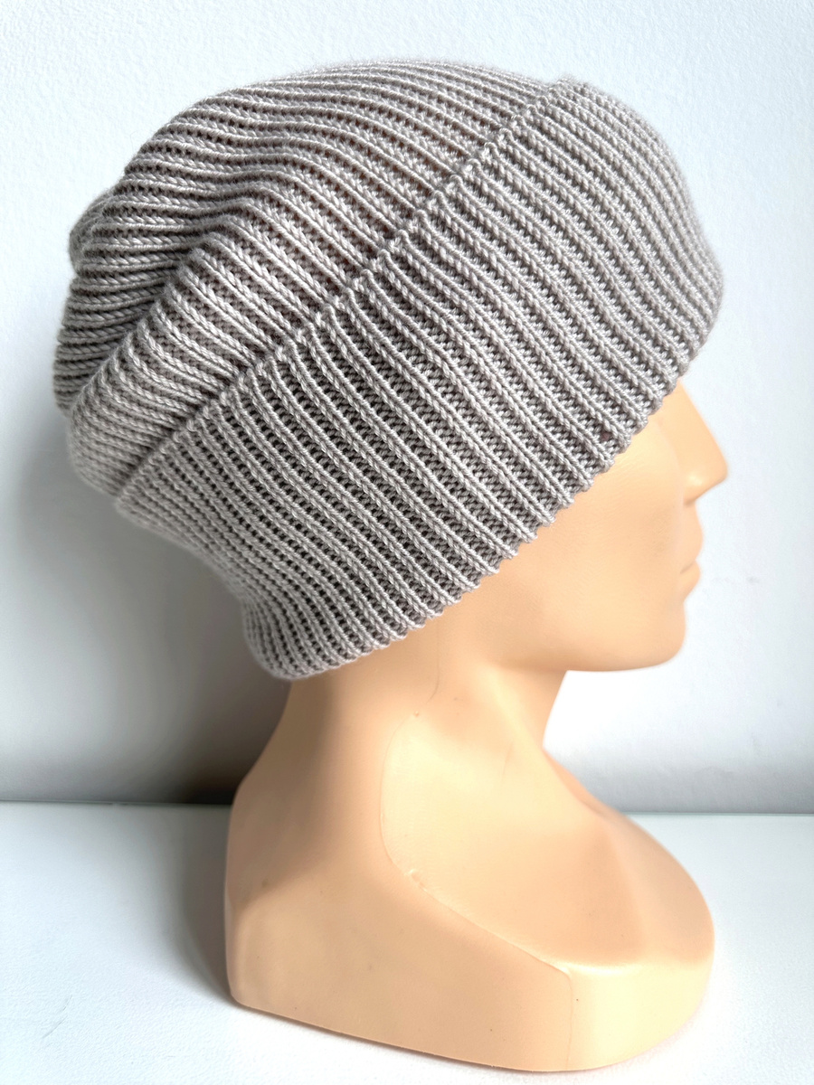 VARELLA – czapka beanie z wełny merino 100% Baby Merino 23 Jasny Beż jesienno-zimowa