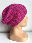 Ciepła czapka ręcznie robiona CHMURKA 2.0 Alpaka 39 Magenta