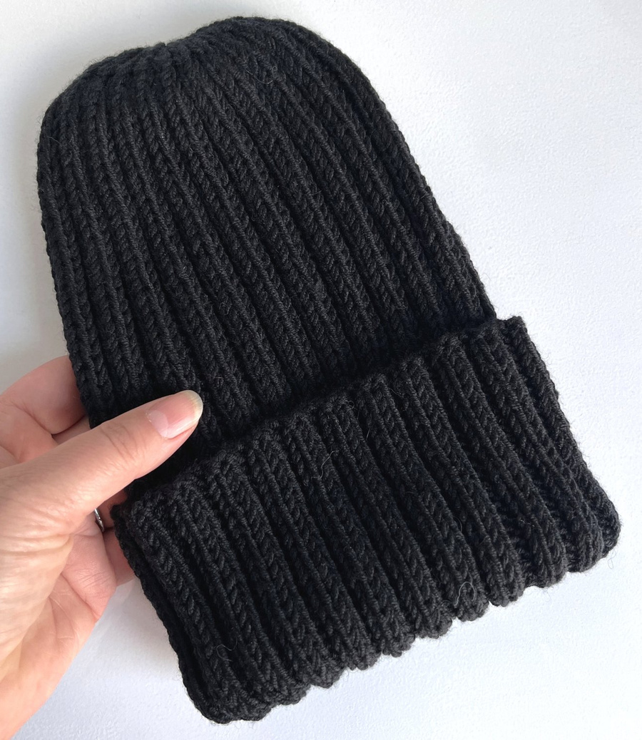 HELLI – czapka zimowa merino wywijana 21 Czarny, 100% baby merino, unisex