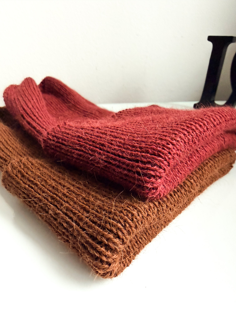 Czapka beanie HELEN - delikatny włos dzianiny z alpaki