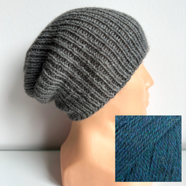 KIARA Beanie-Mütze aus 100% Alpaka 7240 Petrolblau