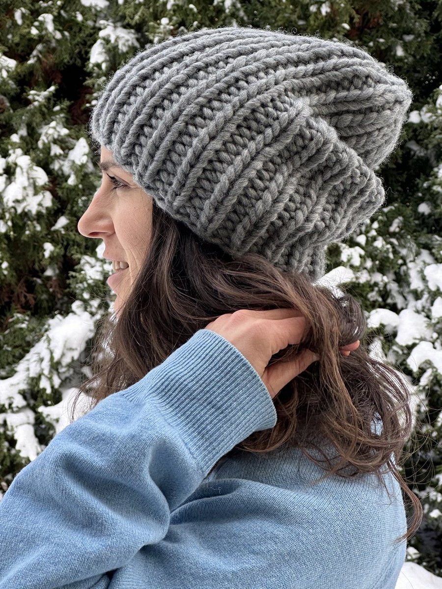 Ręcznie robiona czapka damska ASHER 100% Wełna owcza 04 Średni Szary