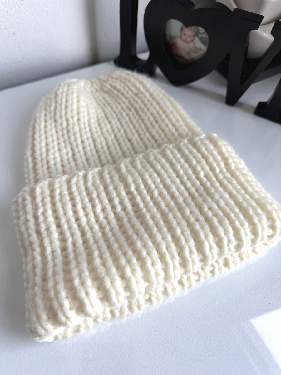 Ręcznie robiona czapka wywijana JANKA 100% Wełna owcza 01 ecru