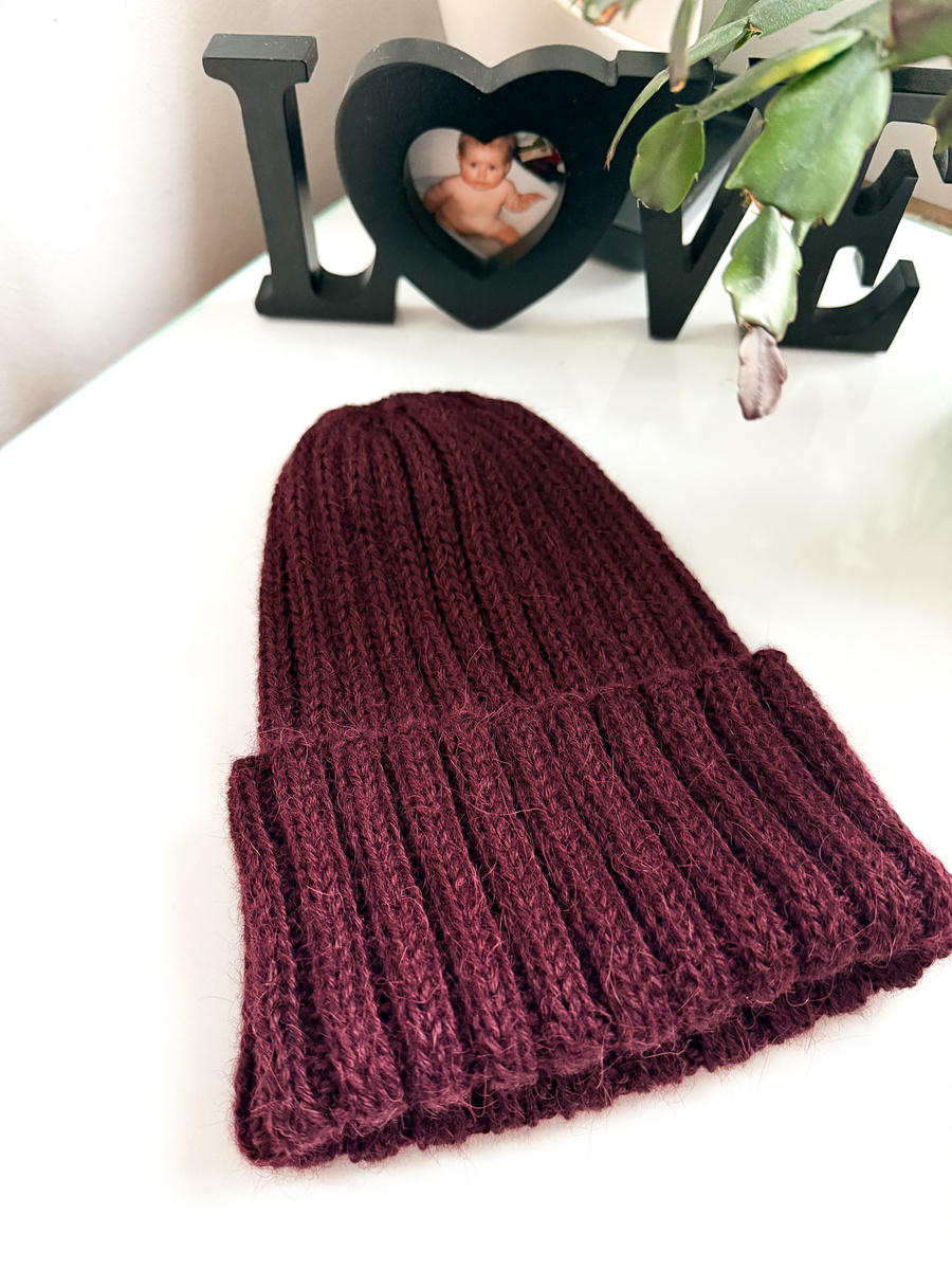 LAURIN Turn-Up Beanie 100% Alpaca 9044 ciemne winogrona
