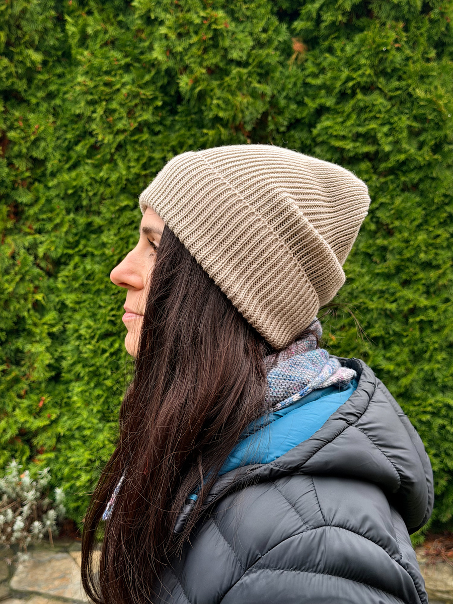 Beanie czapka z wełny merino VARELLA 100% Baby Merino 65 ciemny leśny