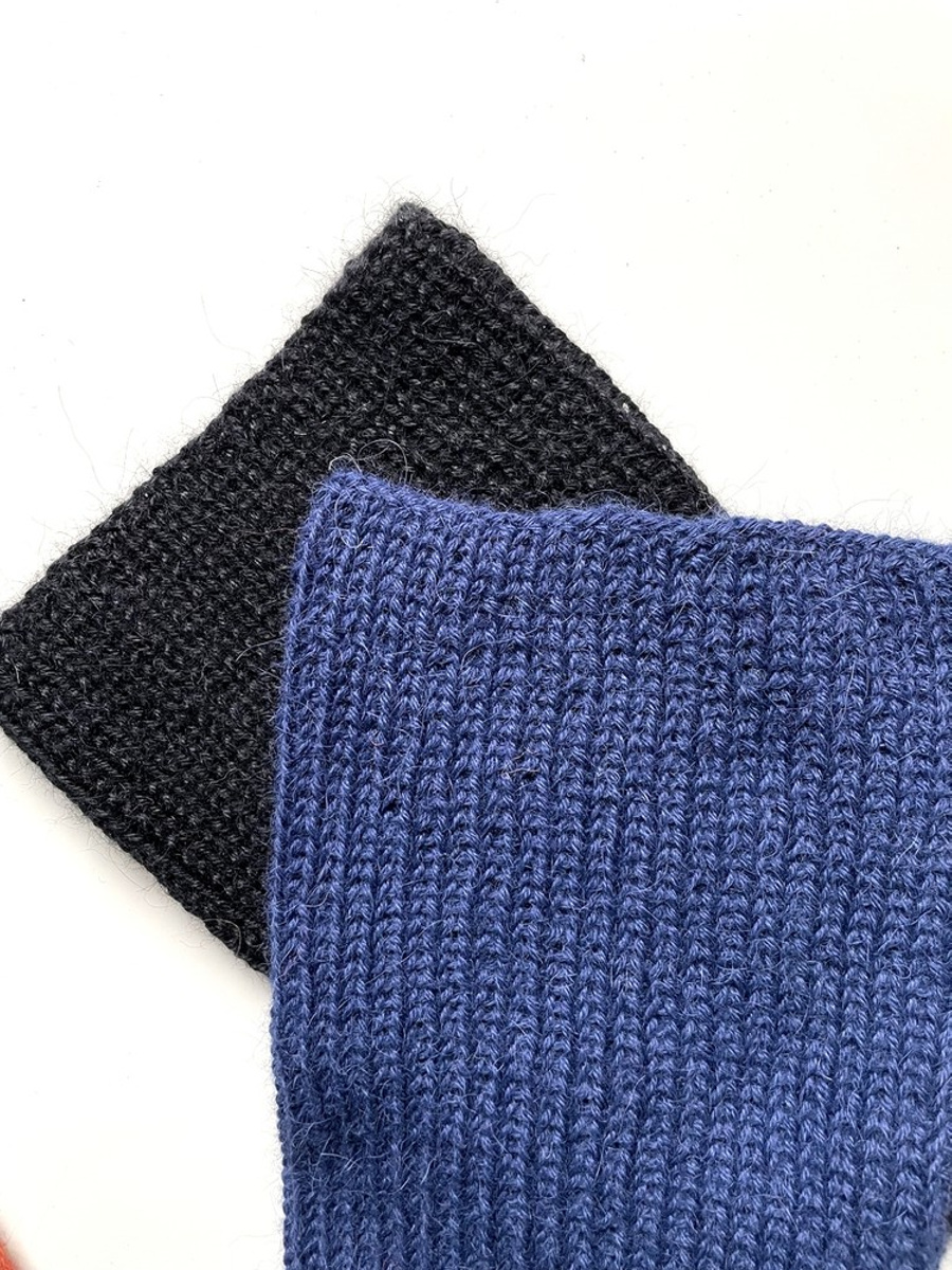 KIARA Beanie-Mütze aus 100% Alpaka 5575 Dunkelblau