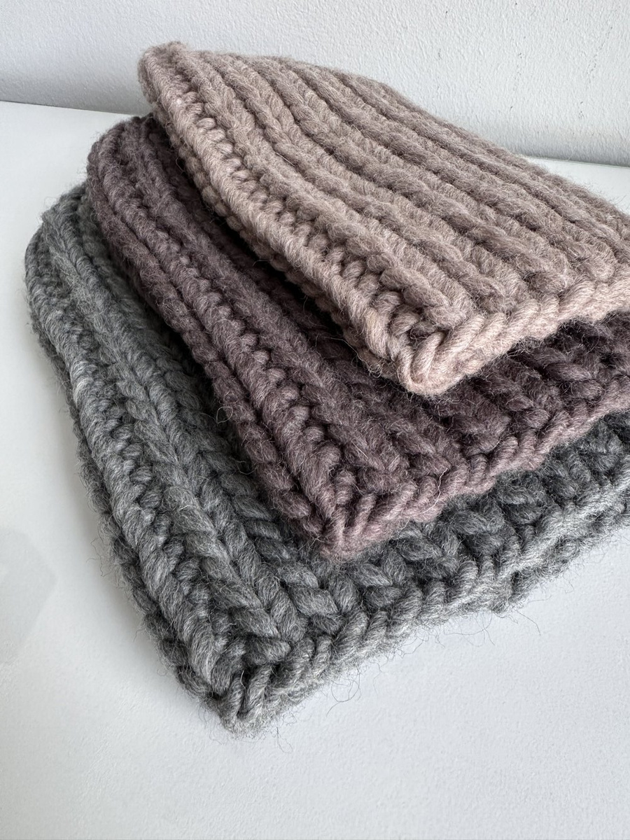 Ręcznie robiona czapka damska ASHER 100% Wełna owcza 05 Kora