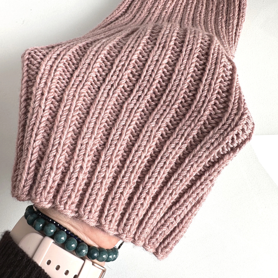 HELLI – czapka zimowa damska z wełny merino 100% Baby Merino 49 Pustynna Róża