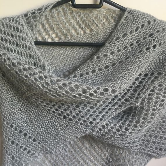 Hand-Knitted Shawl in 100% Alpaca Wool – Choose Your Colour