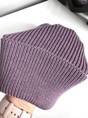 VARELLA – czapka beanie z wełny merino 100% Baby Merino 40 Ametyst, jesienno-zimowa