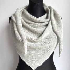 Chusta gładka, symetryczna, 100% Alpaka 9020 Perłowo Szary Jasny