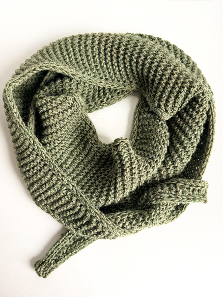 Słodki szalik, apaszka z merynosa Nitkowe Love 22 Magenta