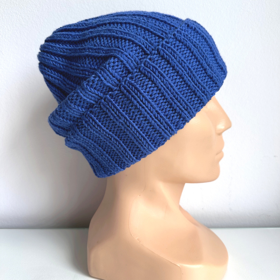 HELLI – czapka beanie z wełny merino 100% Baby Merino 33 jaskrawoniebieska jesienno-zimowa