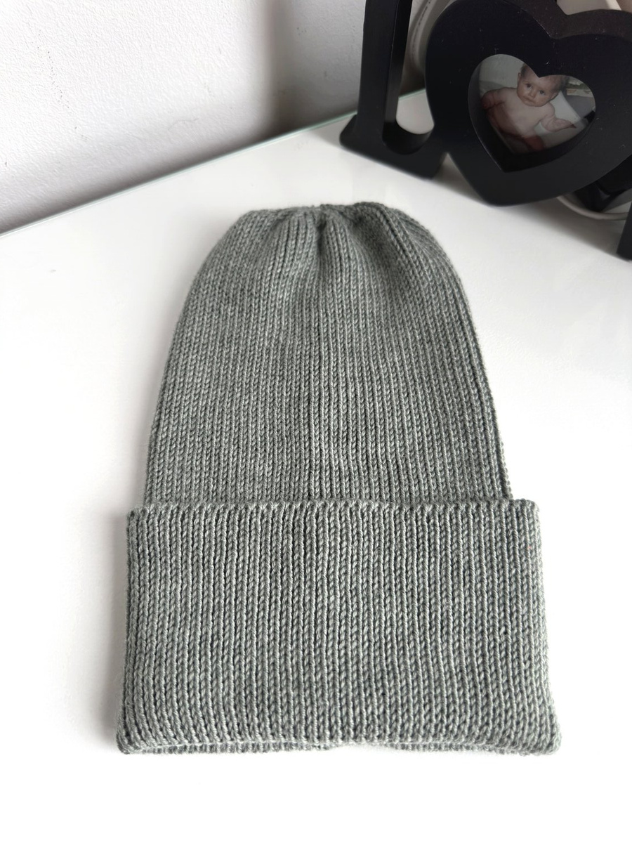 VARELLA – czapka beanie z wełny merino 100% Baby Merino 50 Zielona Szałwia jesienno-zimowa