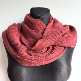 OPIS/CENA....! Ręcznie robiony komin zawijany 100% Baby Merino 51 Bordowy