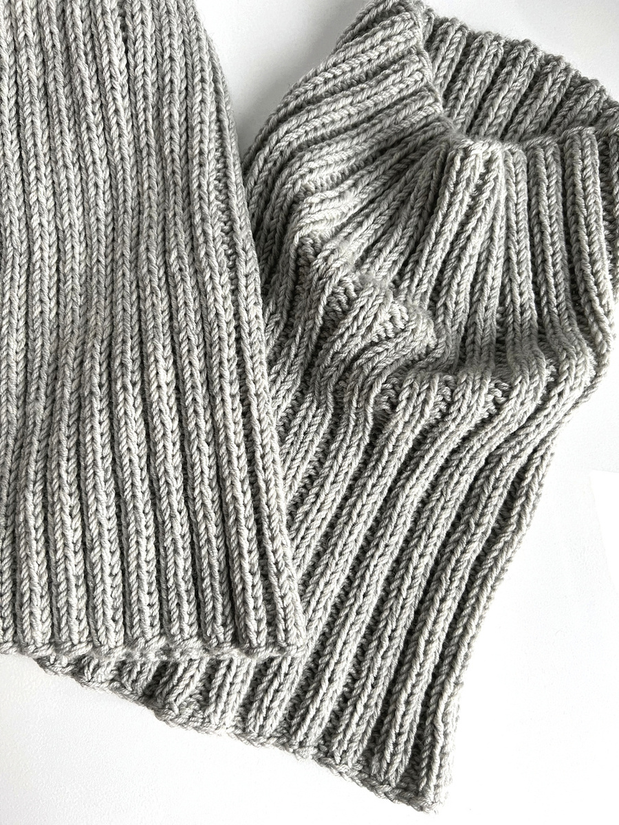 Ręcznie robiony KOMIN HELLI 100% Baby Merino - WYBIERZ KOLOR