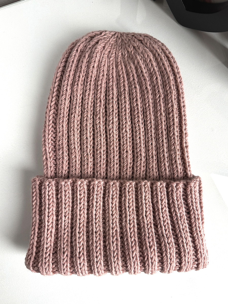 HELLI – wywijana czapka merino 100% Baby Merino 49 Pustynna Róża unisex zimowa