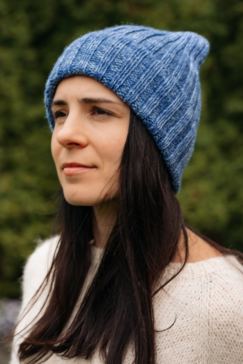 NELLI Handmade Turn-Up Merino Wool Beanie 38 Niebieska Mgiełka