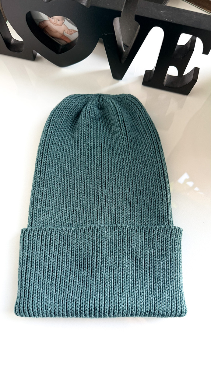 VARELLA – czapka z wełny merino 66 Mglisty Las