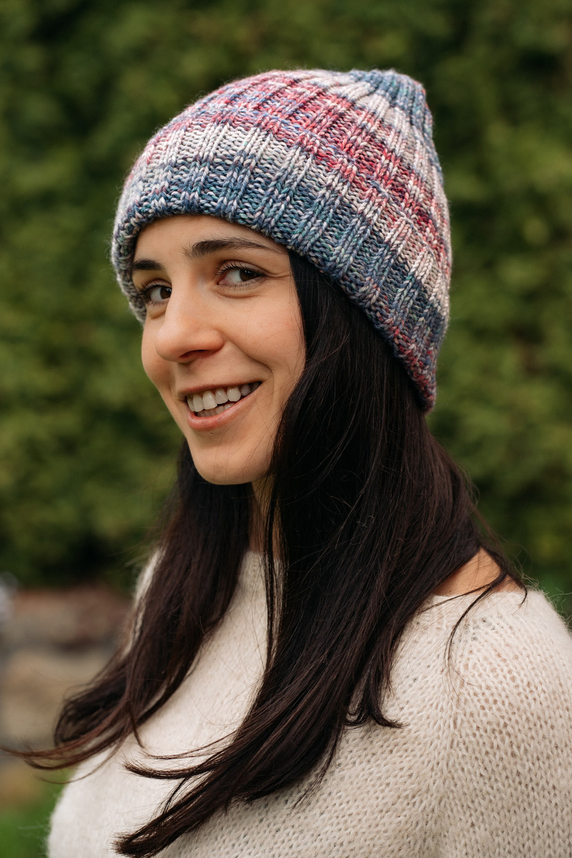 NELLI – ręcznie robiona czapka merino beanie 43 Morwa zimowa