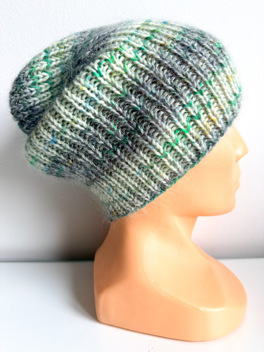 Handmade Czapka damska AUREA 100% Baby Merino plus moher i jedwab 03/29 Wanilia