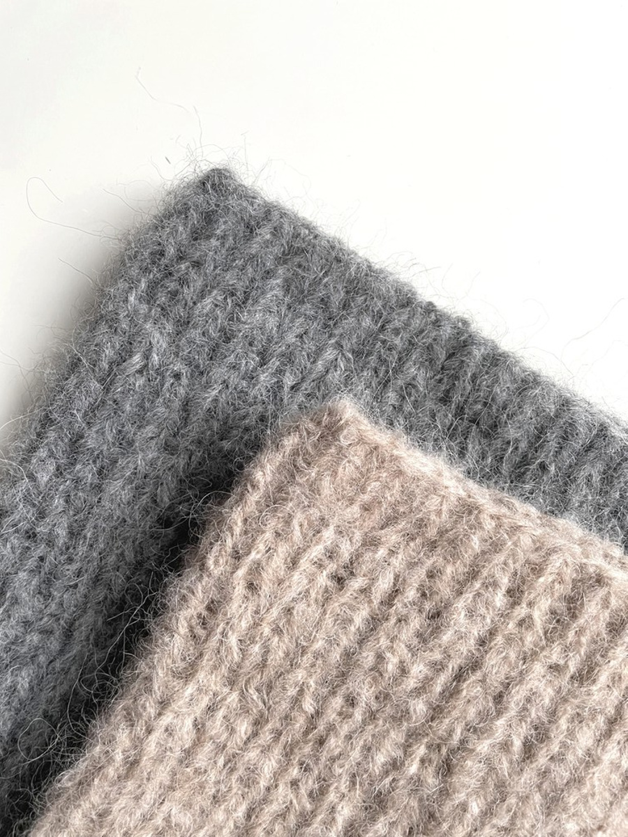 WATA CUKROWA Women's Alpaca and Merino Wool Beanie 04 Grey