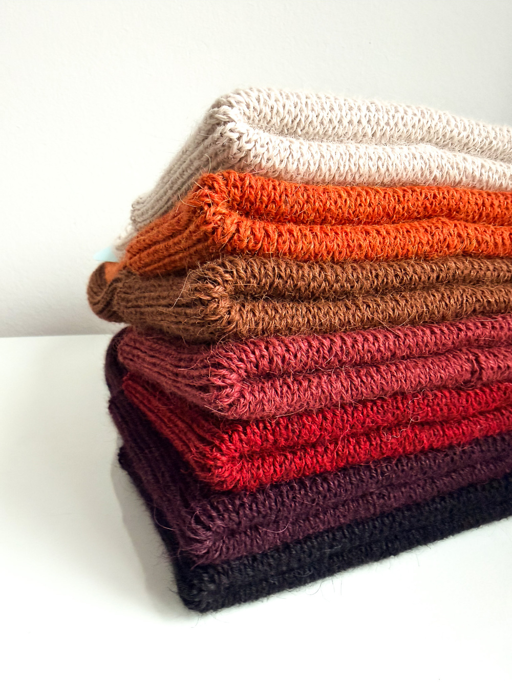 Metka Nitkowe Love i jakość wykonania czapki HELEN