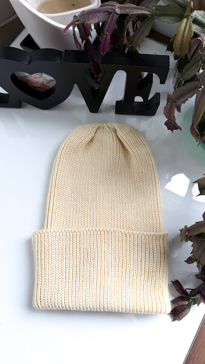 VARELLA – czapka z wełny merino baby merino 03 Jasny Żółty