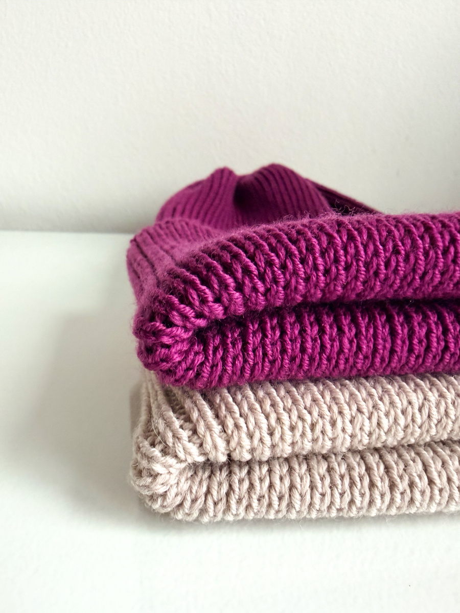 Beanie czapka z wełny merino VARELLA 100% Baby Merino 34 Wrzos