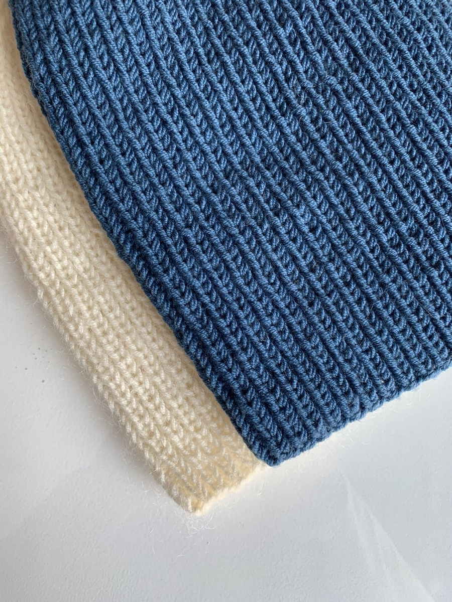 NANA Beanie 100% Baby Merino Wool 42 Petrol
