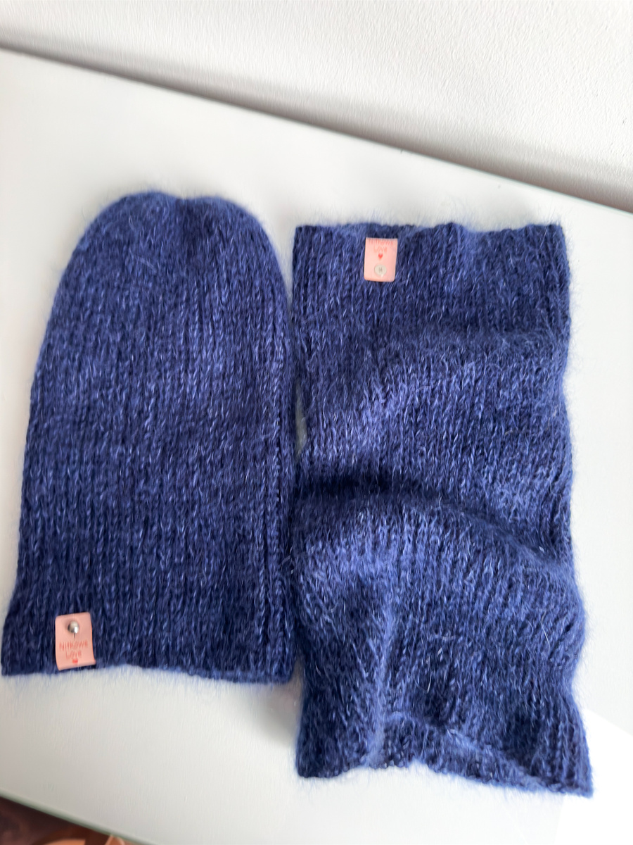 Ręcznie robiony KOMIN AUREA 100% Baby Merino plus moher i jedwab 13/28 Granatowy