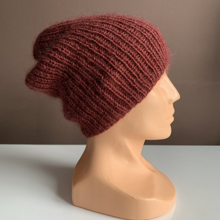 Handgemachte Damenmütze AUREA 100% Baby Merino plus Mohair und Seide 51/36 Bordeaux