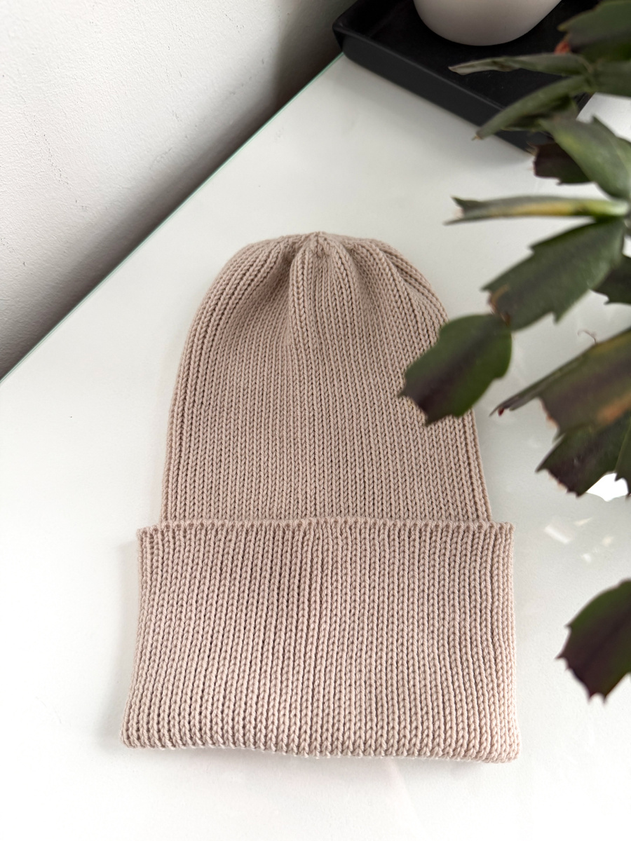 VARELLA – czapka beanie z wełny merino 100% Baby Merino 63 piaskowy, jesienno-zimowa