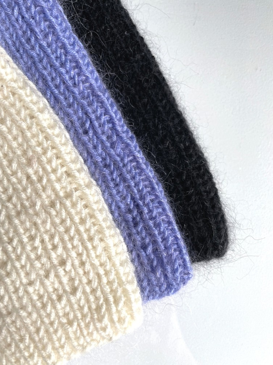 Handmade women’s hat AUREA 100% Baby Merino plus mohair and silk 02/01 Ecru