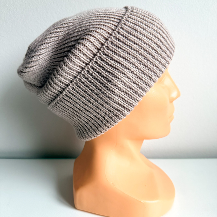 VARELLA – czapka beanie z wełny merino 100% Baby Merino 23 Jasny Beż jesienno-zimowa