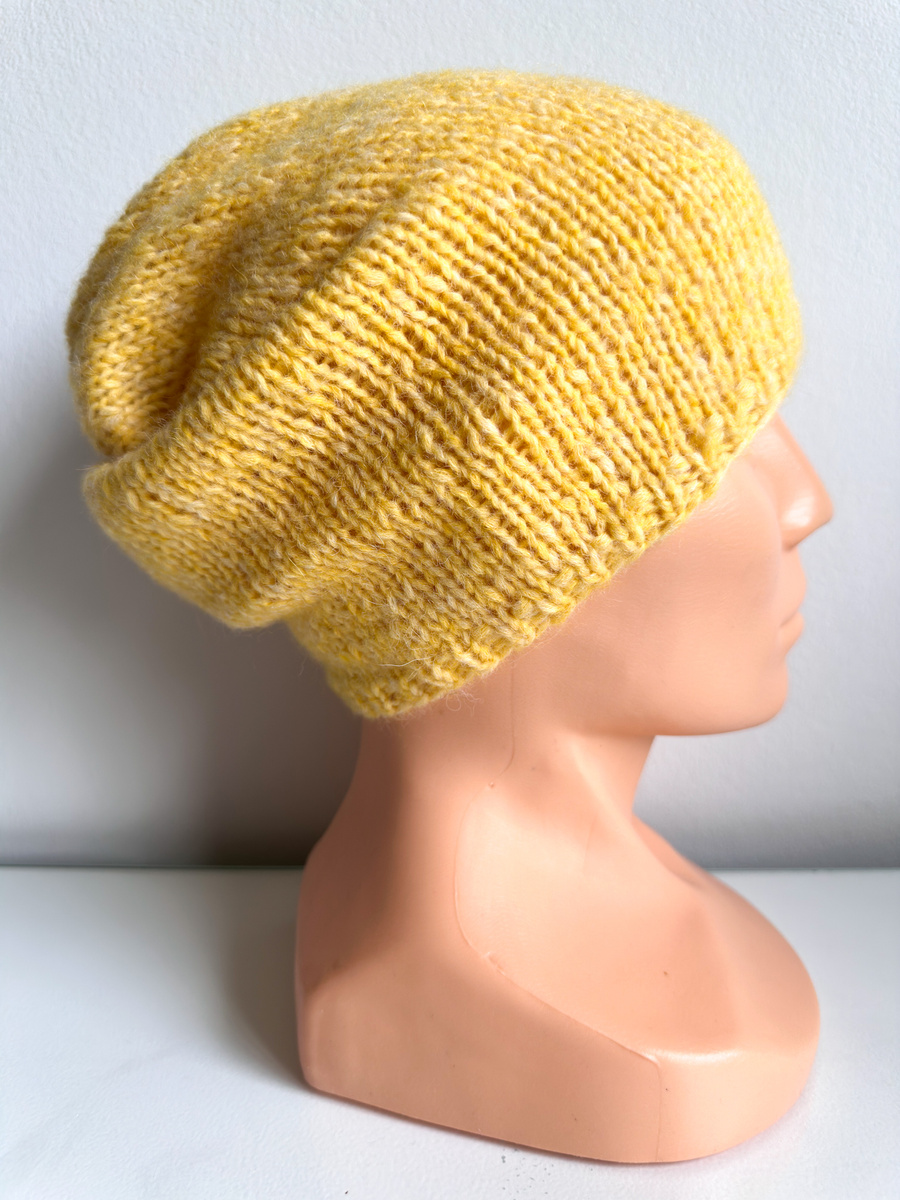 Ciepła czapka ręcznie robiona CHMURKA Alpaka 40 lemoniada