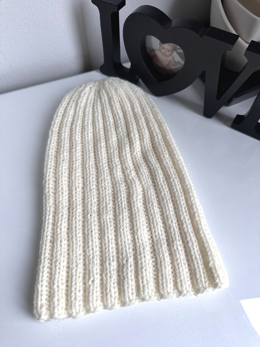 HELLI – czapka zimowa damska z wełny merino 100% Baby Merino 02 Ecru