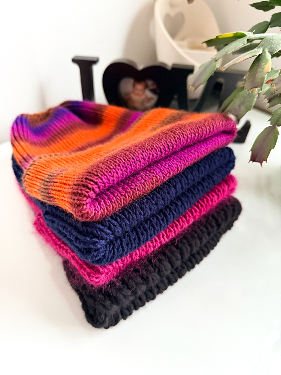 VARELLA – czapka beanie wywijana z wełny 2903 żółta fioletowa brązowa, jesienno-zimowa, damska / męska / dziecięca