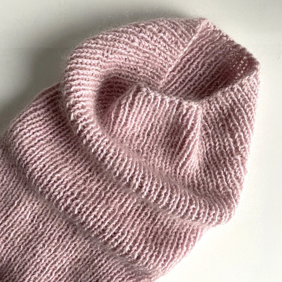 Ręcznie robiony KOMIN AUREA 100% Baby Merino plus moher i jedwab 54 Pudrowy Róż 35 cm długości