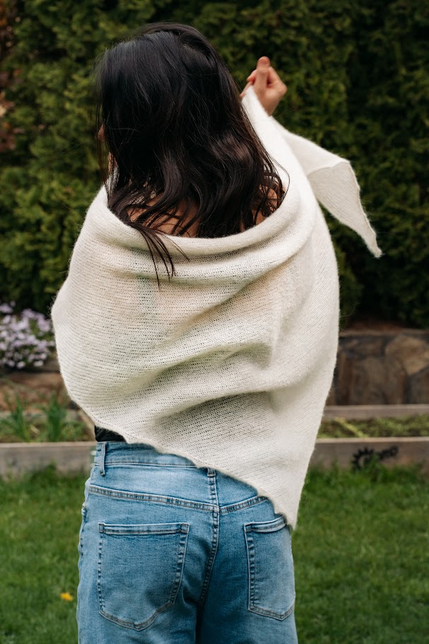 Symmetrisches Alpaka-Seiden-Tuch 01 Ecru
